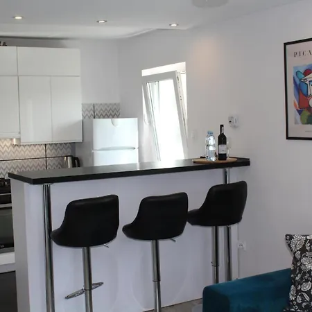 アパート Pod Ksiazem ヴァウブジフ